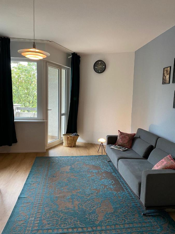 Beautiful Apartment With Balcony Берлин Экстерьер фото